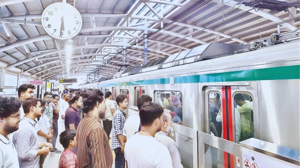 metro rail staff announce complete service halt from friday Metro Rail Staff Announce Complete Service Halt from Friday