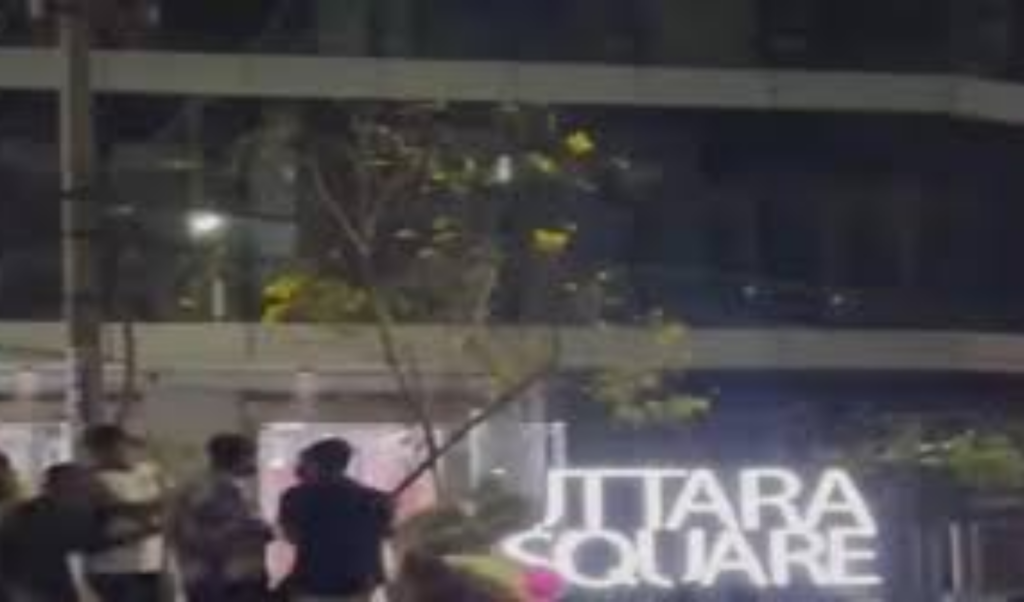 midnight unrest in uttara shopping area Midnight Unrest in Uttara Shopping Area