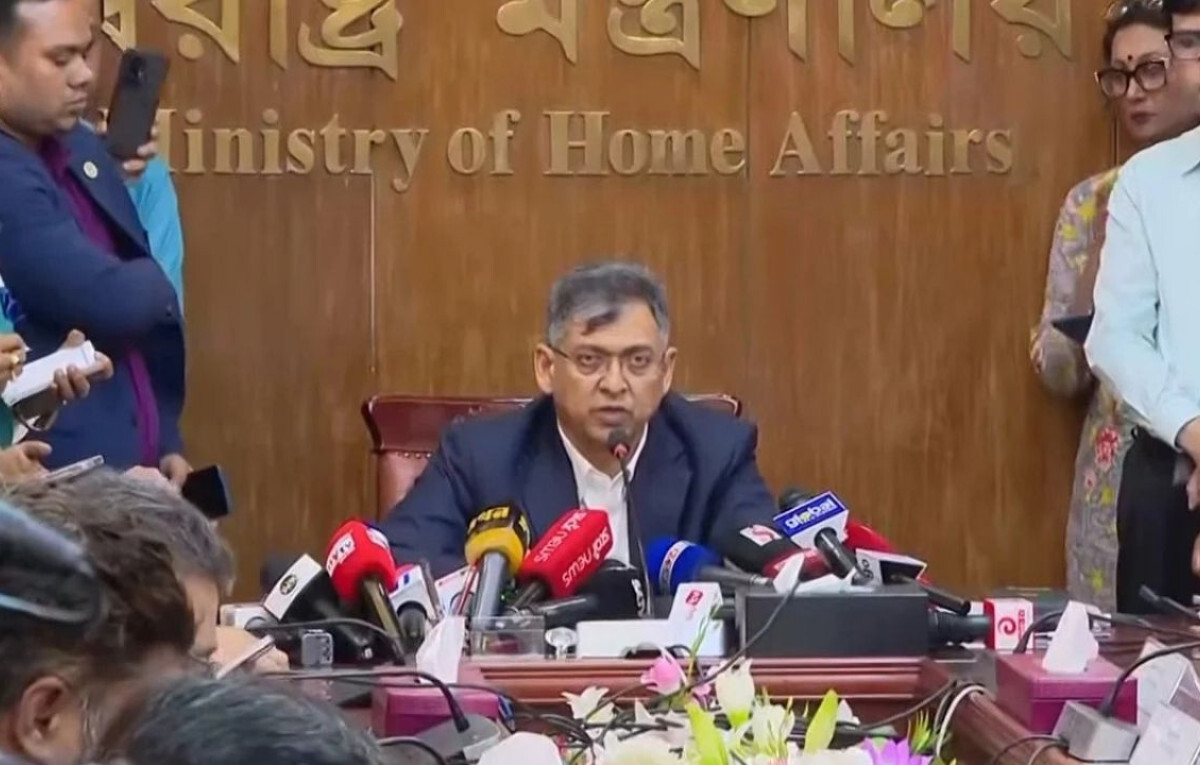 Minister: End to Political Interference in Policing