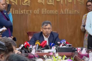 Minister: End to Political Interference in Policing