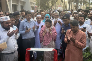 Minister Orders Officials to Defy Unjust Political Demands