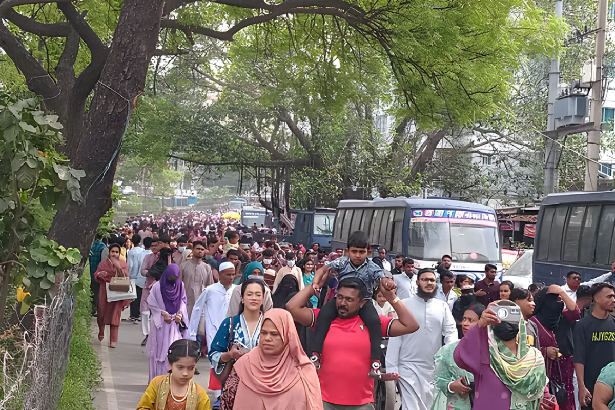 Mirpur Zoo Overcrowded, Visitors Forced to Walk