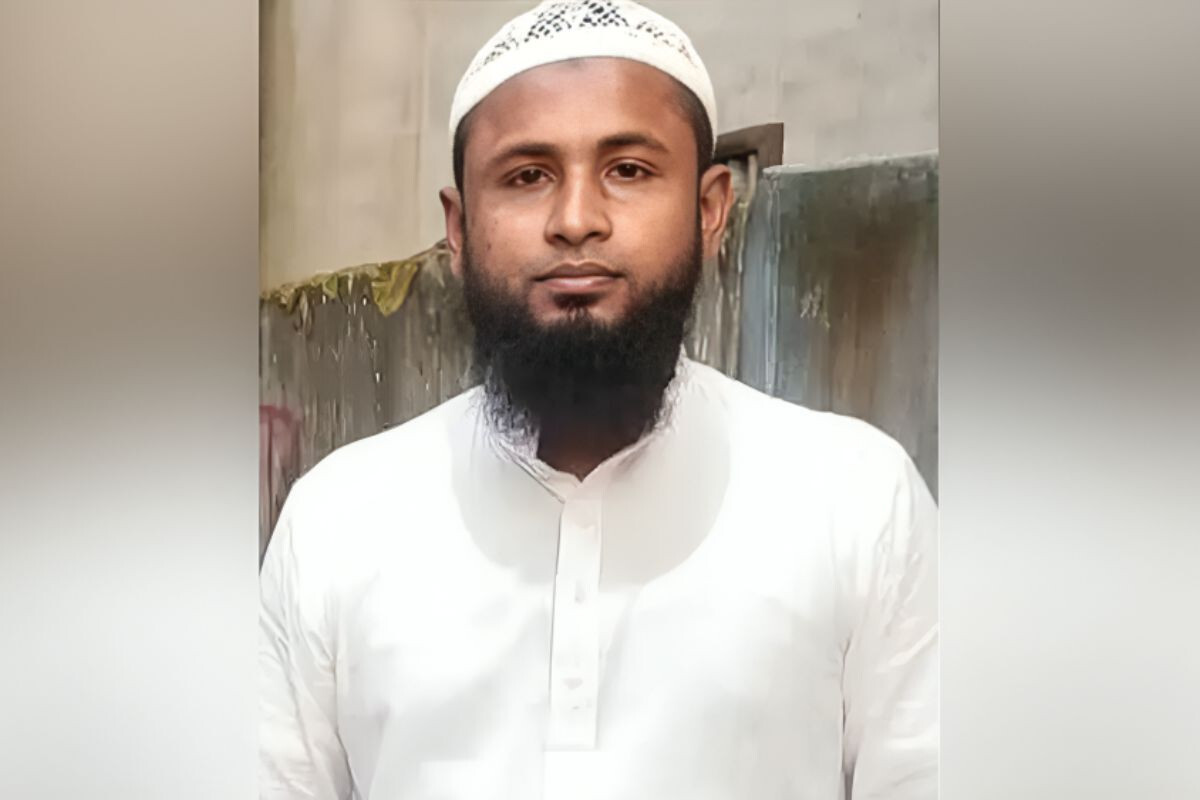 Miscreants hacked a youth to death and escaped, abandoning their motorbike.