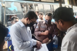 Mobile Court Operation Ensures Fair Fares