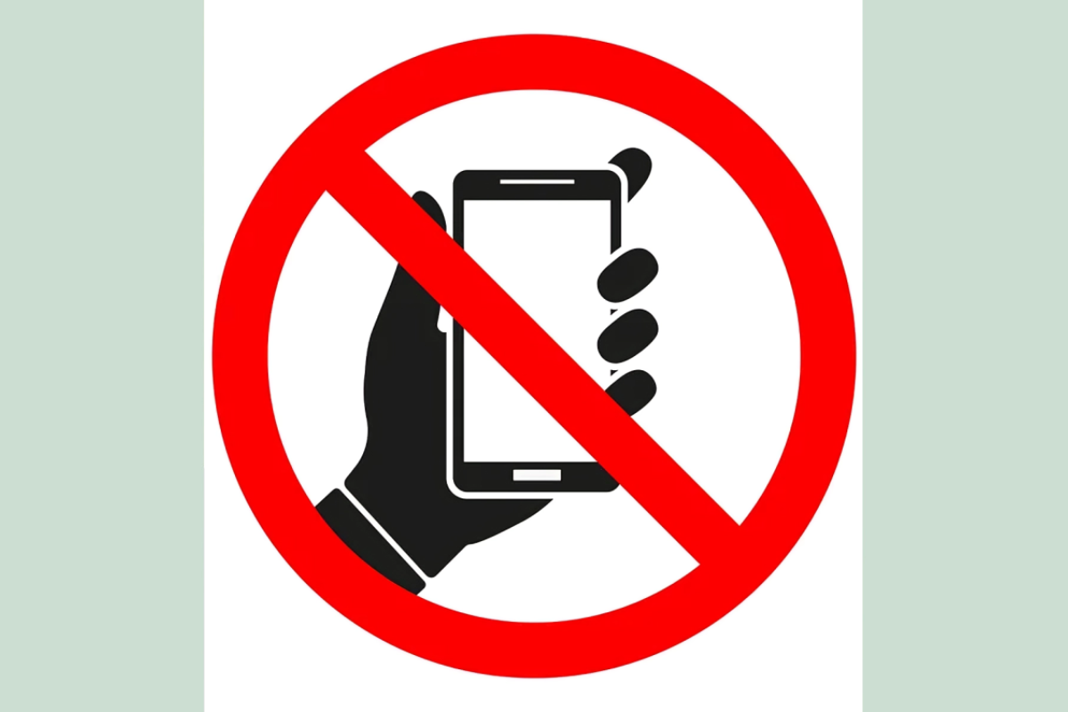 Mobile Phone Use Banned in All Educational Institutions in Chattogram