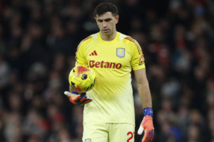 Modern Goalkeeping Challenges Expose Martínez’s Vulnerabilities