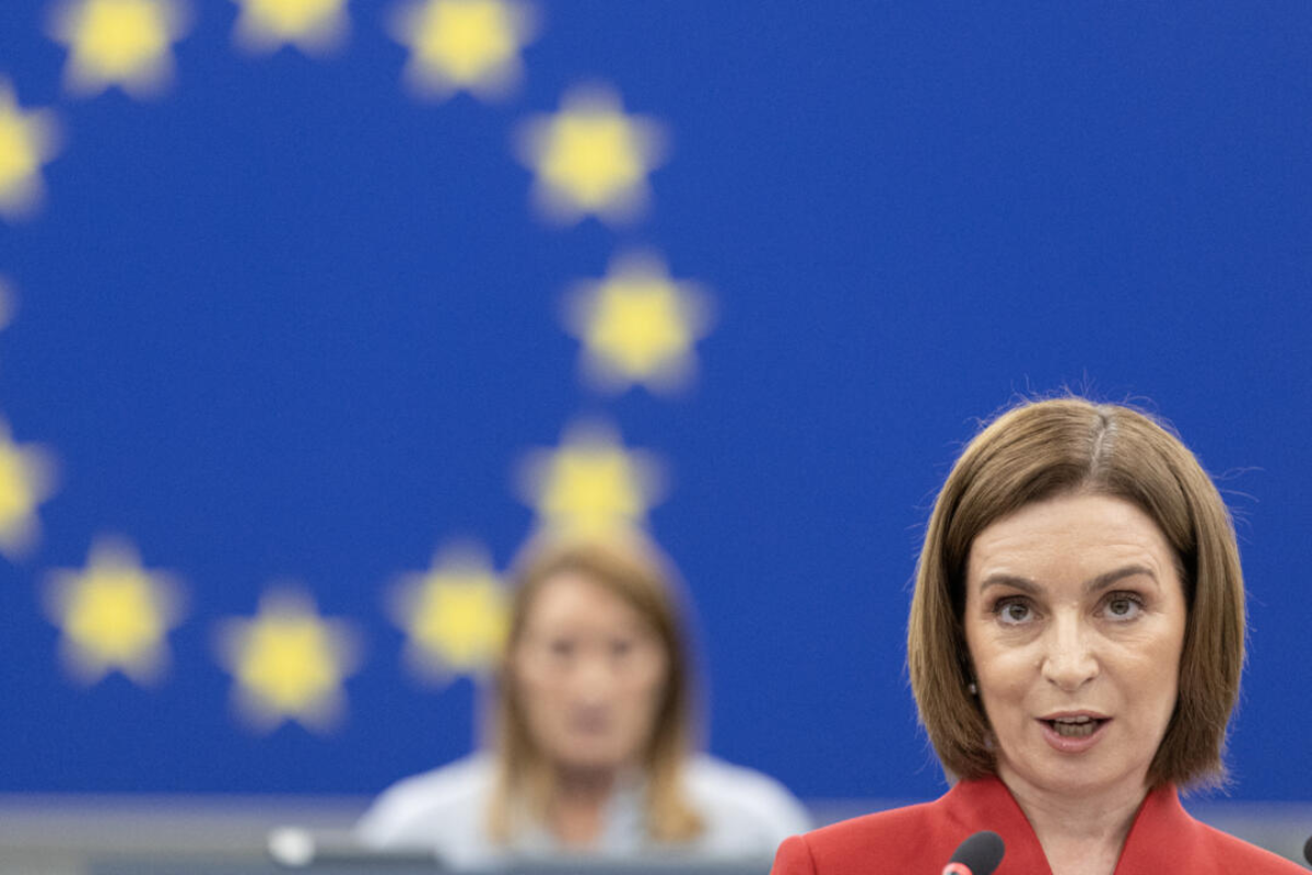 Moldovan Voters Face Crossroads Between Russia and EU