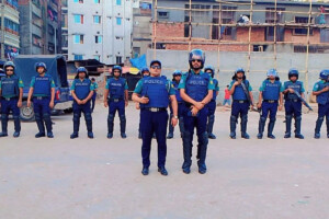 Morning in Dhaka Through Pictures: Heightened Security and Political Parties’ Presence