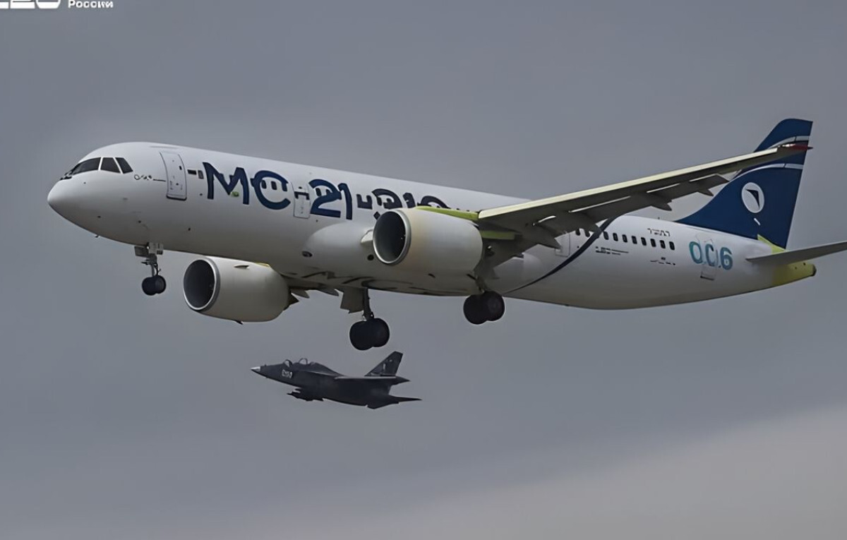 Moscow Effects Sudden Diplomatic Evacuation From Tel Aviv