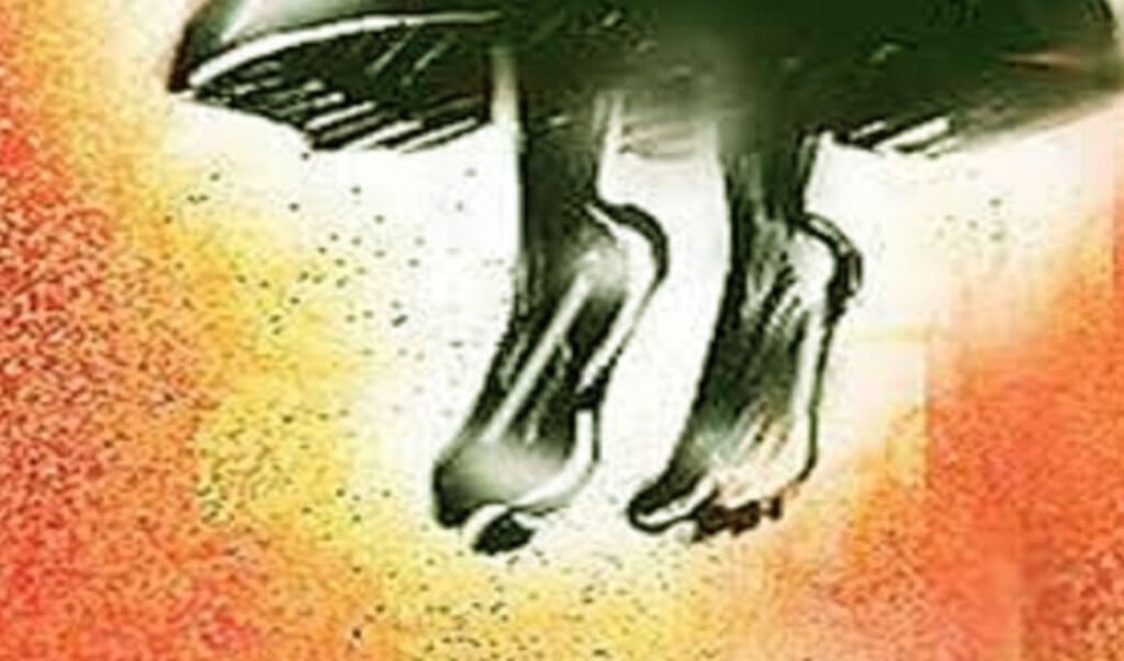 mother finds daughters body hanging after coming from dhaka Mother finds daughter’s body hanging after coming from Dhaka