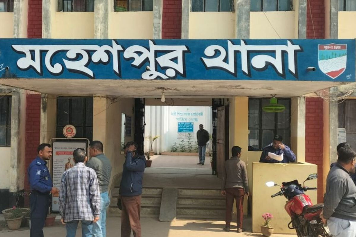 Mother Killed in Oil Tanker Collision in Moheshpur