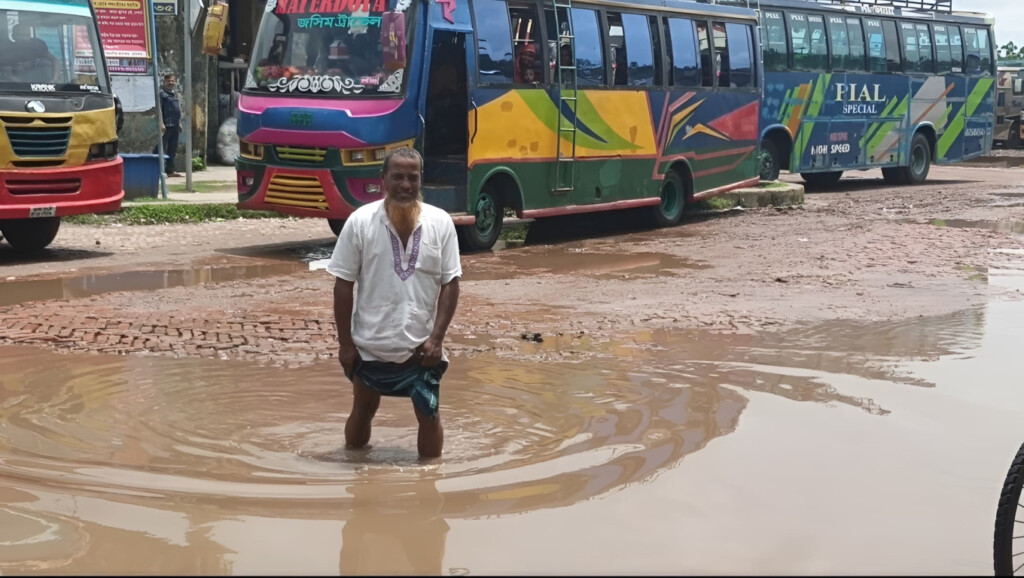 Moulvibazar’s Roads Plagued by Chronic Flooding 3 moulvibazars roads plagued by chronic flooding Moulvibazar’s Roads Plagued by Chronic Flooding