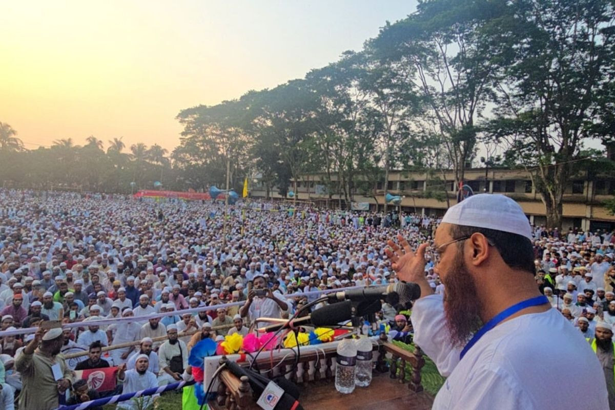 Mufti Fayzul Karim says: If BNP comes to power, beautiful women will not be able to go out on the streets