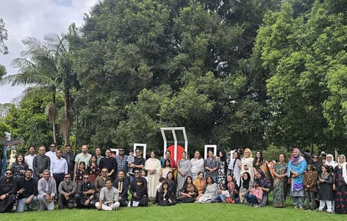 Newcastle’s Bangladeshi Community Unveils Grand Timber Shaheed Minar