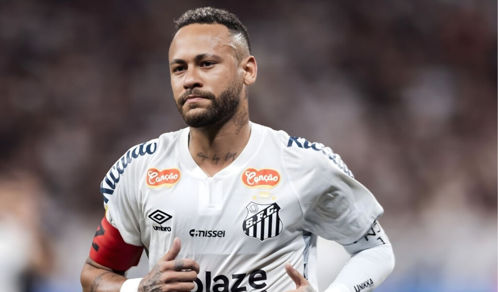 neymar defies injury to secure santos victory Neymar Defies Injury to Secure Santos Victory