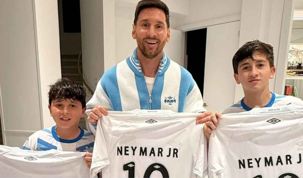 neymars thoughtful gift for messi and his sons celebrates footballing legacy and friendship Neymar’s Thoughtful Gift for Messi and His Sons Celebrates Footballing Legacy and Friendship