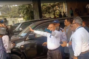 Officials Force Out Governor’s Adviser Amid Tensions