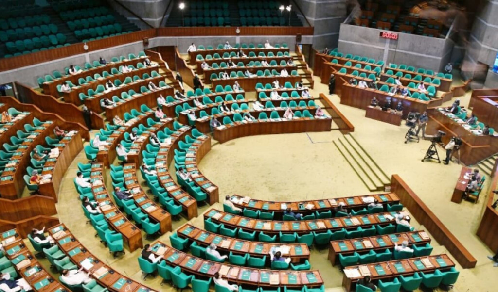 over 500 contenders vie for bnp womens seats Over 500 Contenders Vie for BNP Women’s Seats