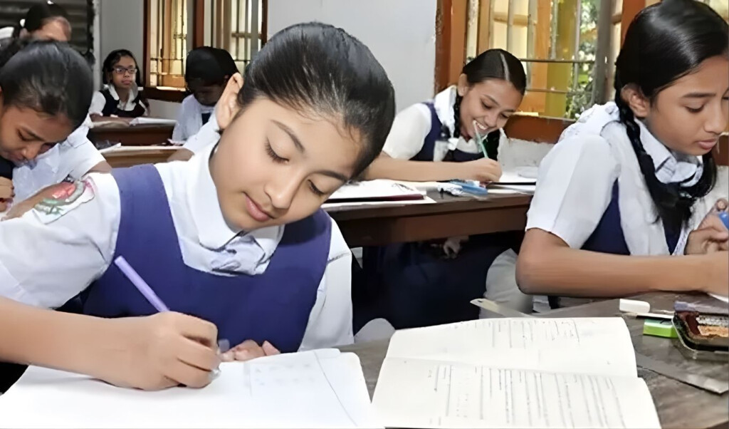 over 68000 students awarded scholarships Over 68,000 Students Awarded Scholarships
