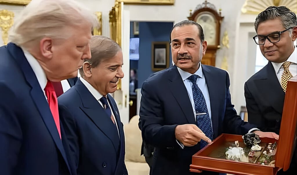 pakistan emerges as potential usiran mediator Pakistan Emerges as Potential U.S.–Iran Mediator