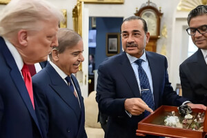 Pakistan Emerges as Potential U.S.–Iran Mediator