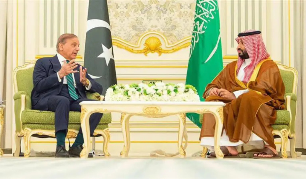 pakistan saudi arabia ink mutual defence pact Pakistan, Saudi Arabia Ink Mutual Defence Pact