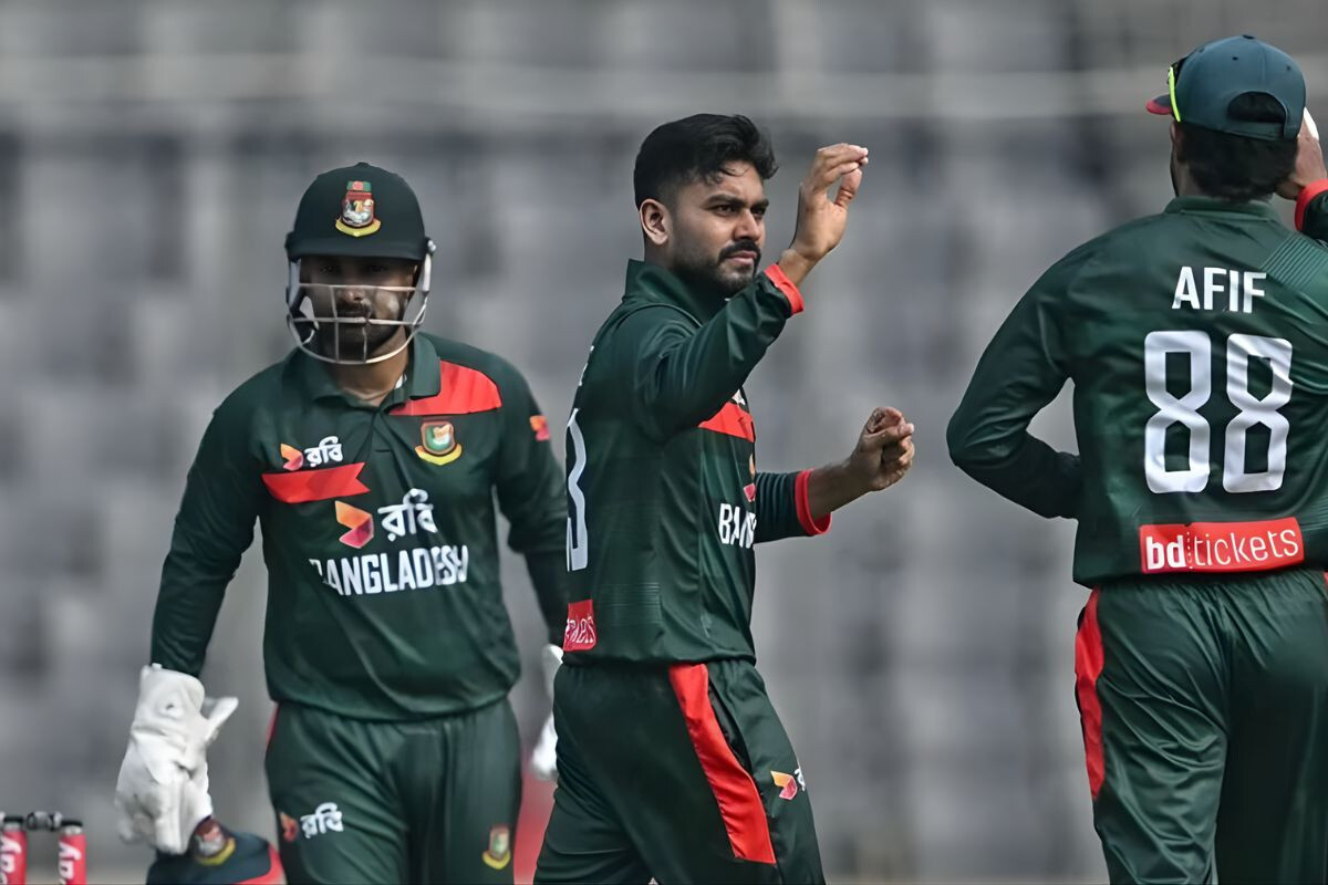 Pakistan Stumbles as Bangladesh Claims Three Wickets