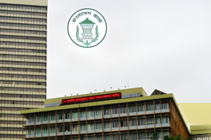 Paradoxical Shift as Consumer Borrowing Figures Diverge