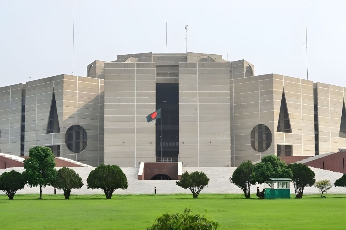 Parliament Prepares for New Members