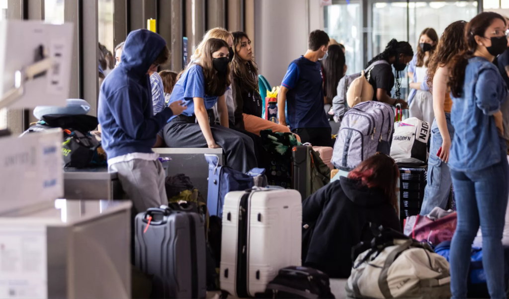Passengers Face Harrowing Delays at Airport 3 passengers face harrowing delays at airport Passengers Face Harrowing Delays at Airport