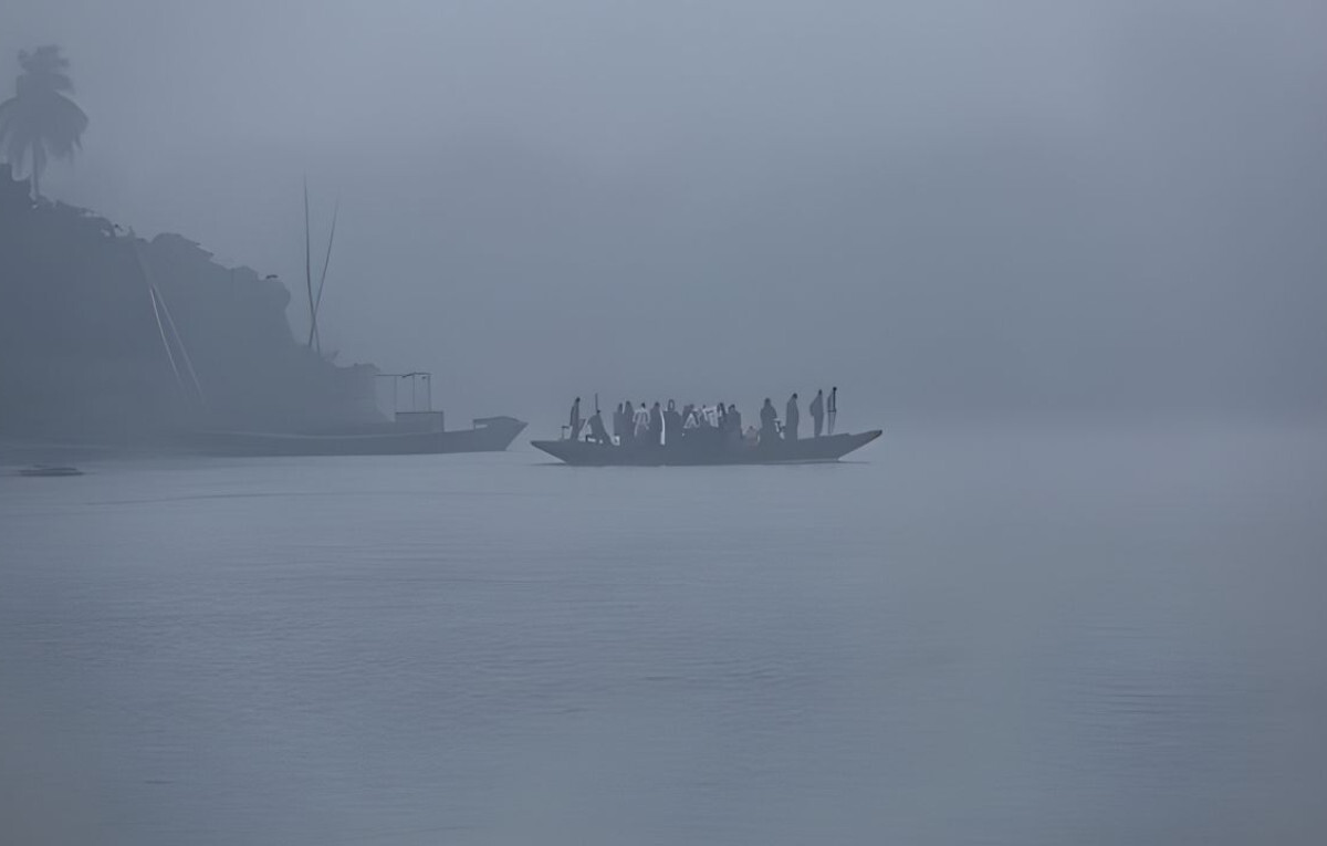 Persistent Winter Chill Grips Bangladesh as Temperatures Plummet