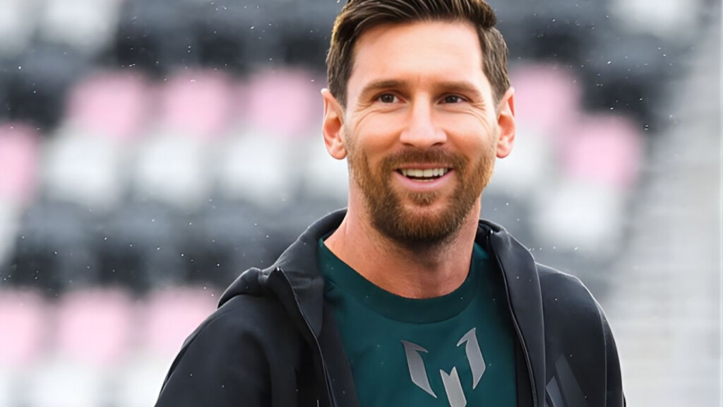 photograph with messi in hyderabad costs nearly ten lakh rupees Photograph with Messi in Hyderabad Costs Nearly Ten Lakh Rupees