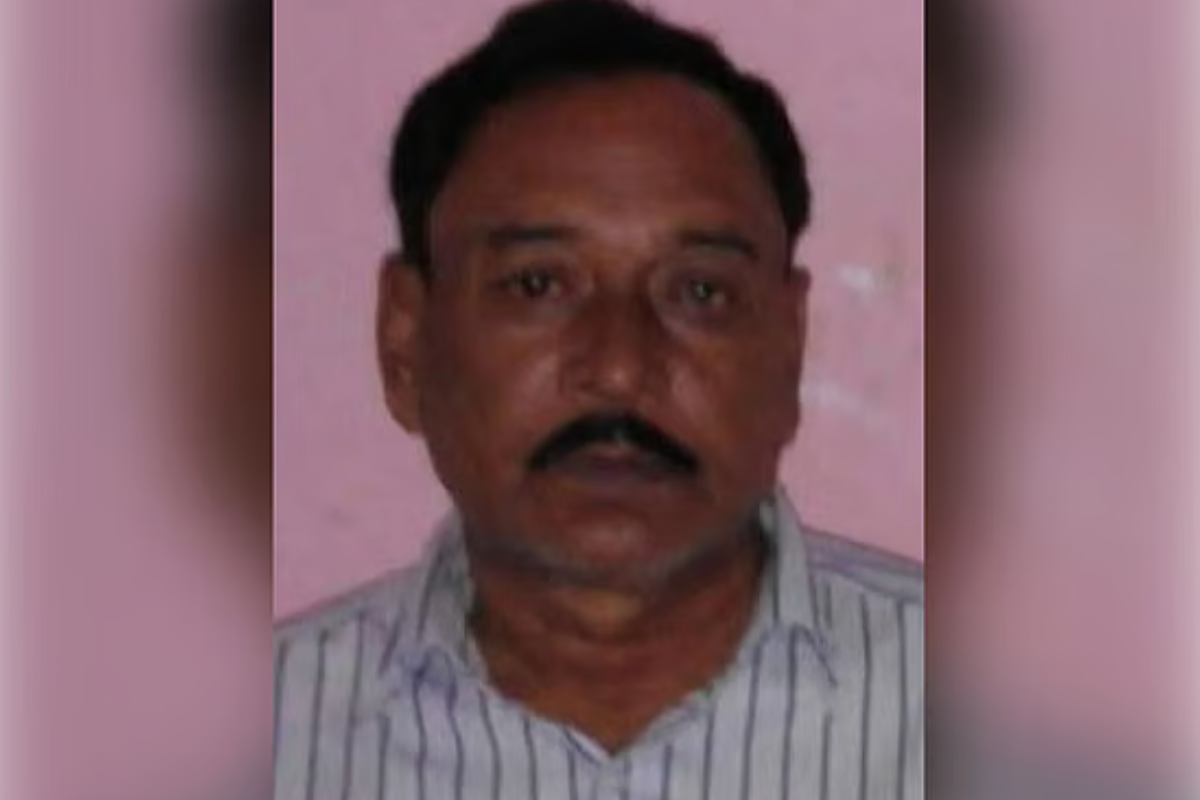 Pickup Van Loses Control, Elderly Man Killed