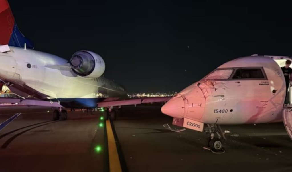 Planes Collide on Runway at New York's LaGuardia Airport 2 planes collide on runway at new yorks laguardia airport Planes Collide on Runway at New York's LaGuardia Airport