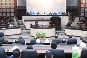 PM Tarique Rahman Outlines Vision to Office Staff