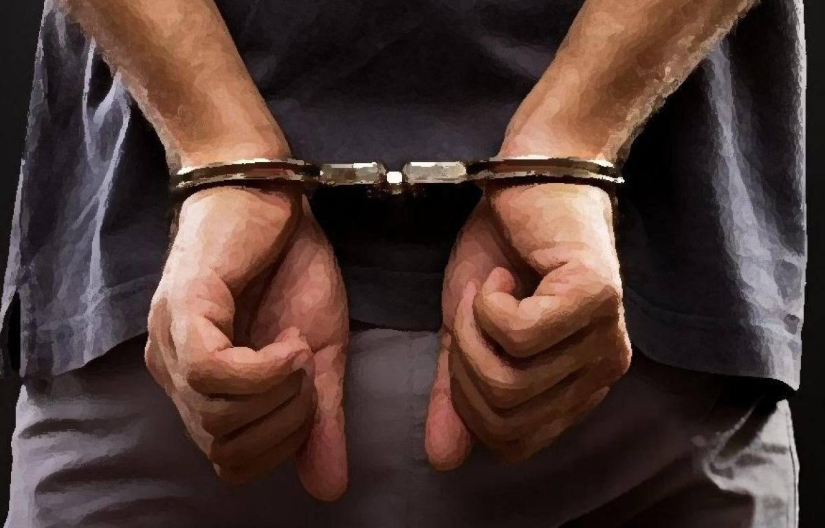 Police Apprehend Eight Following Flash Rally in Chittagong