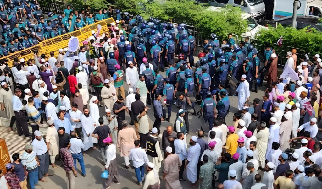 police halt march of jamaat and seven other parties Police Halt March of Jamaat and Seven Other Parties