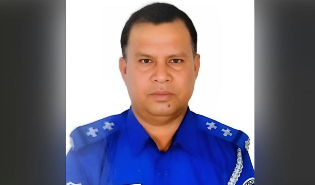 police sub inspector killed in collision between battery operated mishuk and motorcycle in sirajganj Police Sub-Inspector Killed in Collision Between Battery-Operated Mishuk and Motorcycle in Sirajganj
