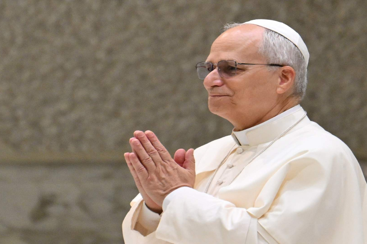 Pope Urges End to ‘Pandemic of Arms’