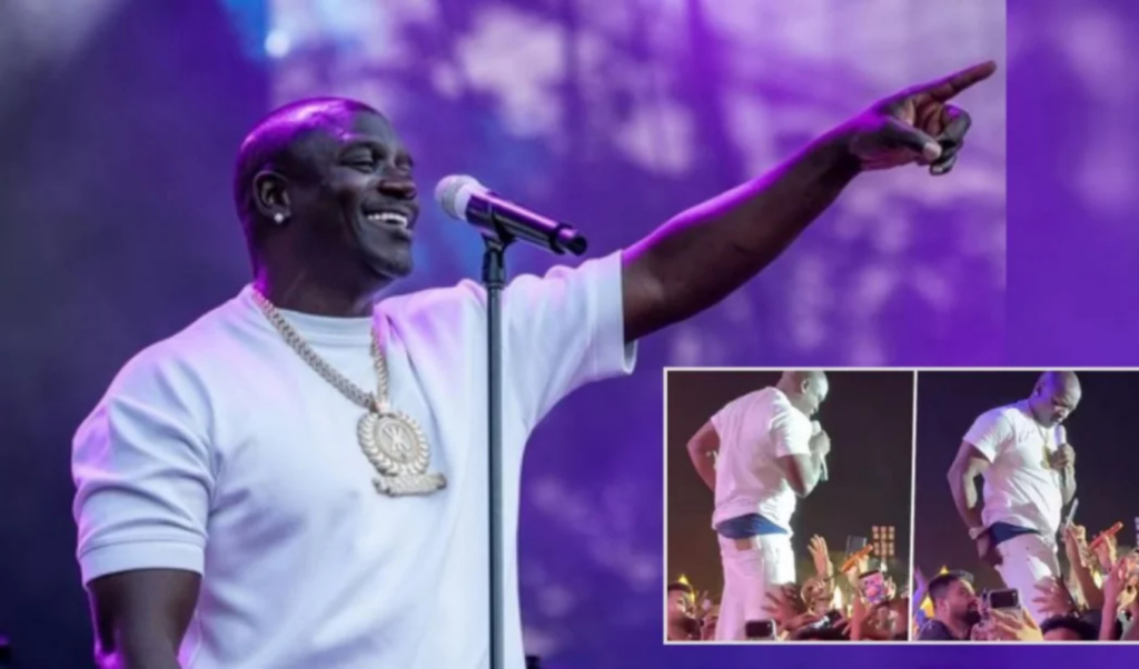 Popular American Singer Akon Harassed During Concert in India 2 popular american singer akon harassed during concert in india Popular American Singer Akon Harassed During Concert in India