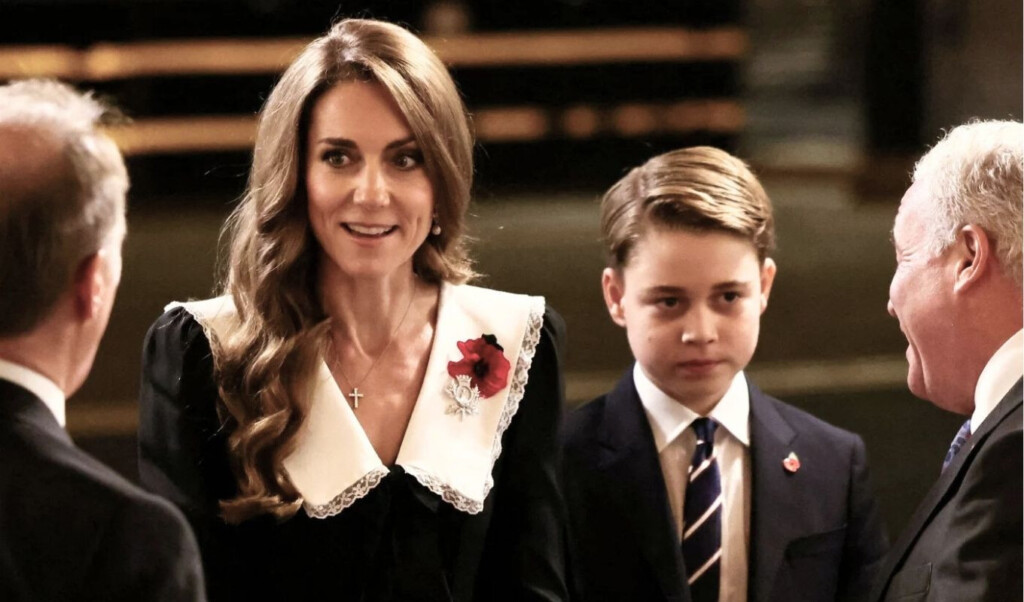 prince george makes poised debut at remembrance tribute Prince George Makes Poised Debut at Remembrance Tribute