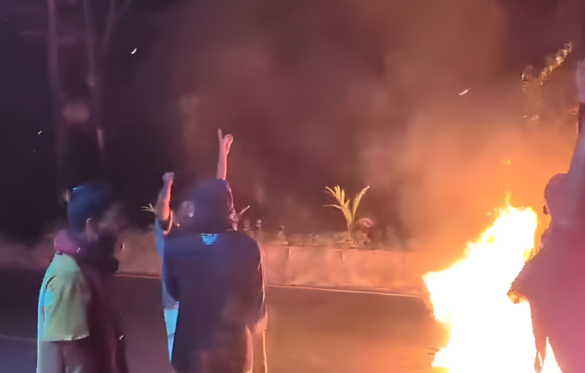 Protests and Explosions in Noakhali’s Maijdi Town