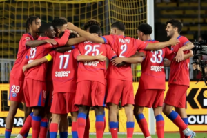 PSG Begin Ligue 1 Title Defence with Narrow Victory