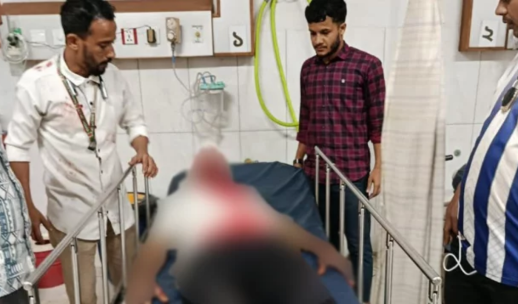 railway worker injured in stone attack near chakaria Railway Worker Injured in Stone Attack Near Chakaria