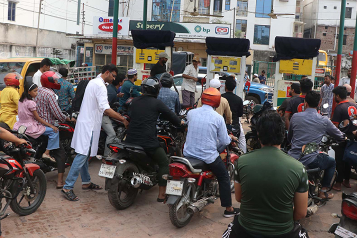 Rajshahi Petrol Shortage Sparks Calls for Army Deployment