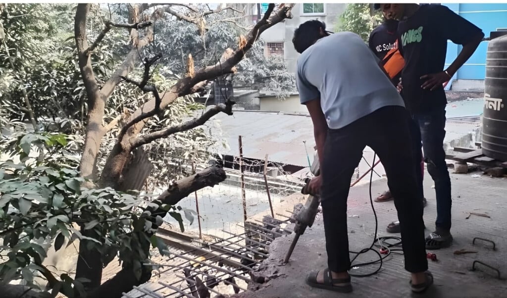 rajuk conducts demolition drive against unauthorised constructions in dhaka RAJUK Conducts Demolition Drive Against Unauthorised Constructions in Dhaka