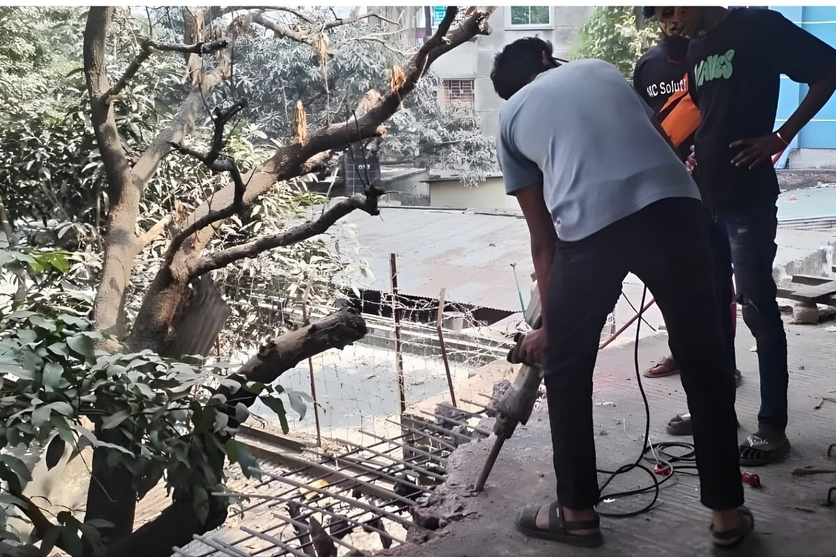 RAJUK Conducts Demolition Drive Against Unauthorised Constructions in Dhaka