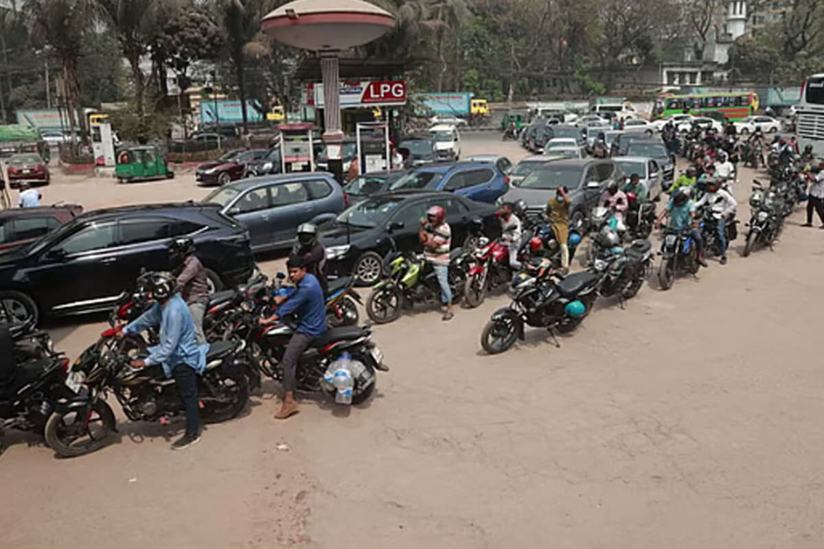 Rationing Ends: Public Transport to Receive Full Fuel