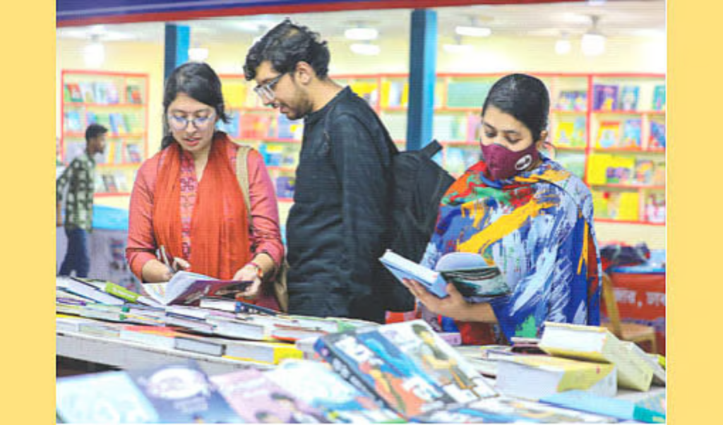 Readers Meander Through Book Fair 3 readers meander through book fair Readers Meander Through Book Fair