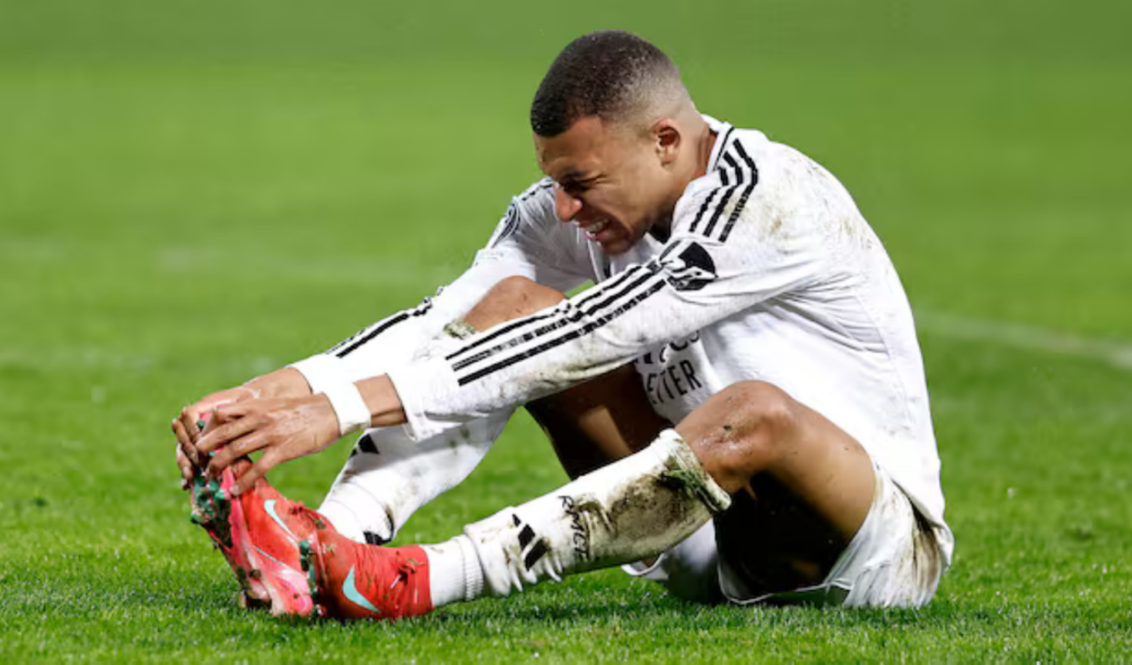real madrid concerned over mbapp injury Real Madrid Concerned Over Mbappé Injury